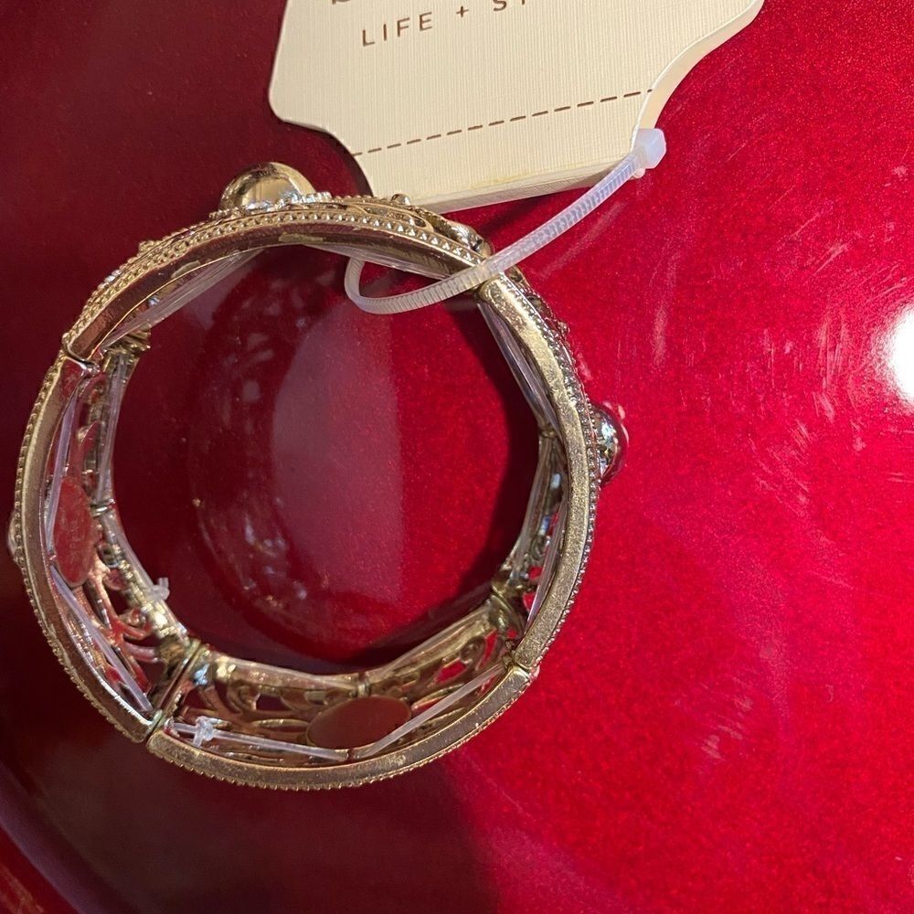 🎁Sonoma Life +Style Gold Tone Fashion Bracelet - Picture 5 of 7